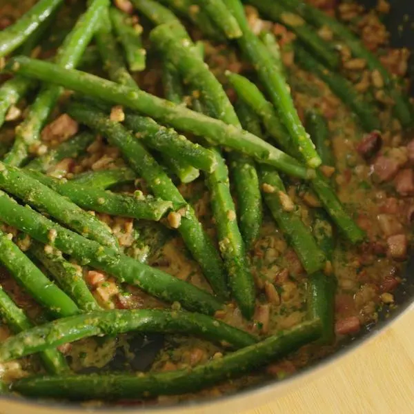 Poêlée de haricots croquants au bacon
