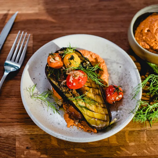 Aubergines grillées à la muhammara