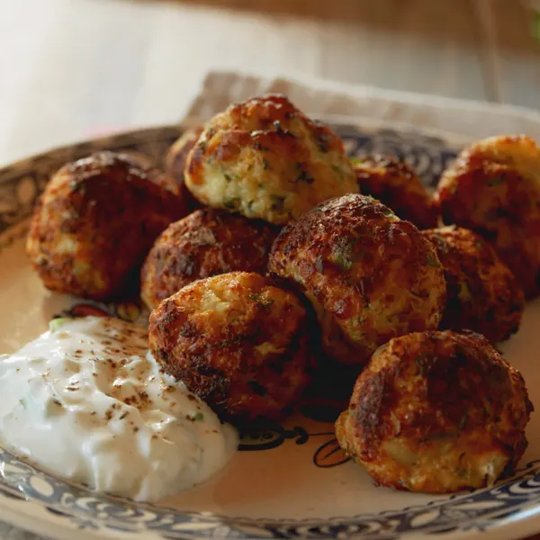 Croquettes de chou-fleur et fromage en grains
