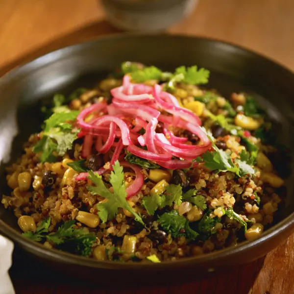 Pilaf de quinoa au haricots noirs