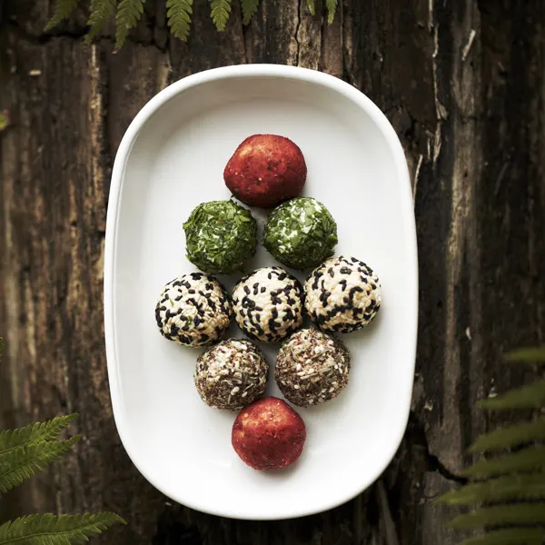 Mini boules de fromage parfumé