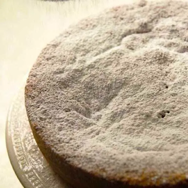 Gâteau aux noisettes et crème au mascarpone