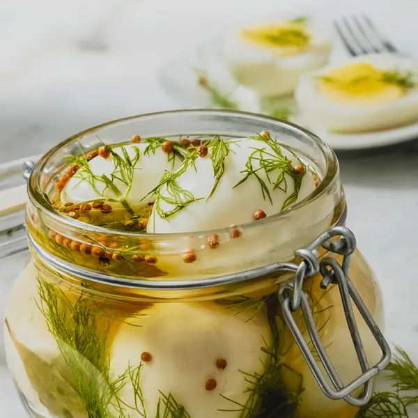 Œufs marinés au soya et au gingembre    