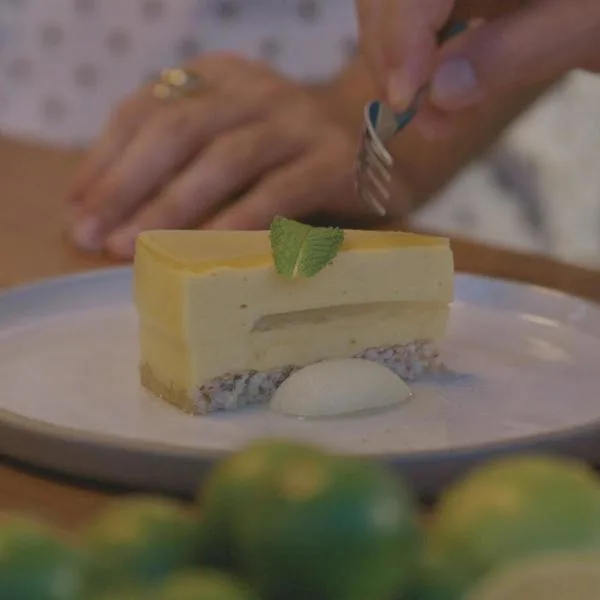 Dacquoise mangue et noix de coco