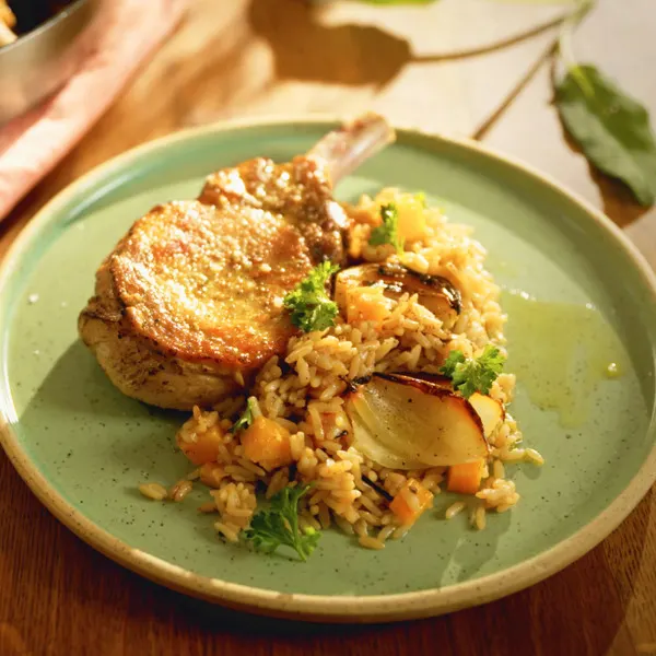 Casserole de côtelettes de porc et de courge