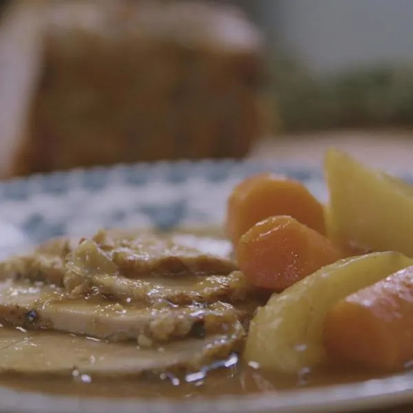 Rôti de porc aux patates jaunes