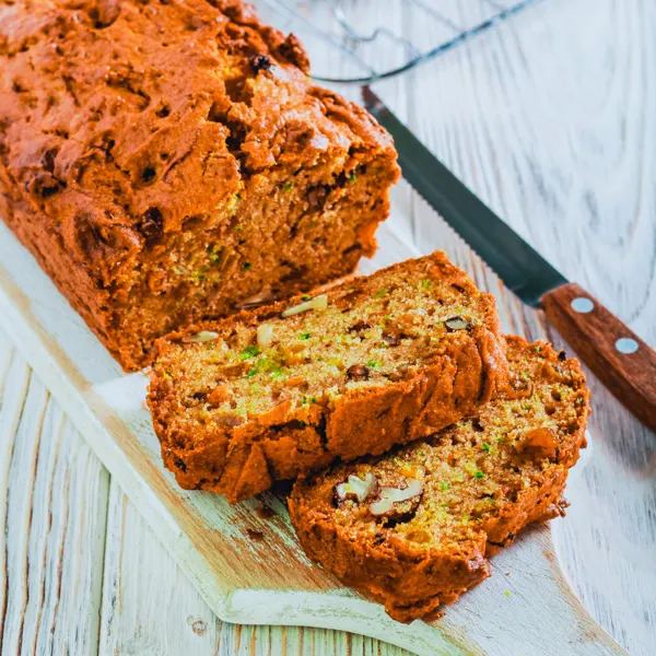Pain aux courgettes et à l'orange