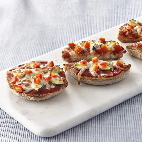 Pizzas déjeuner sur muffins anglais