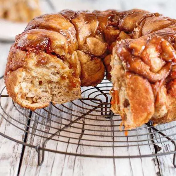 Pain brioch&eacute; (Monkey Bread) aux carottes