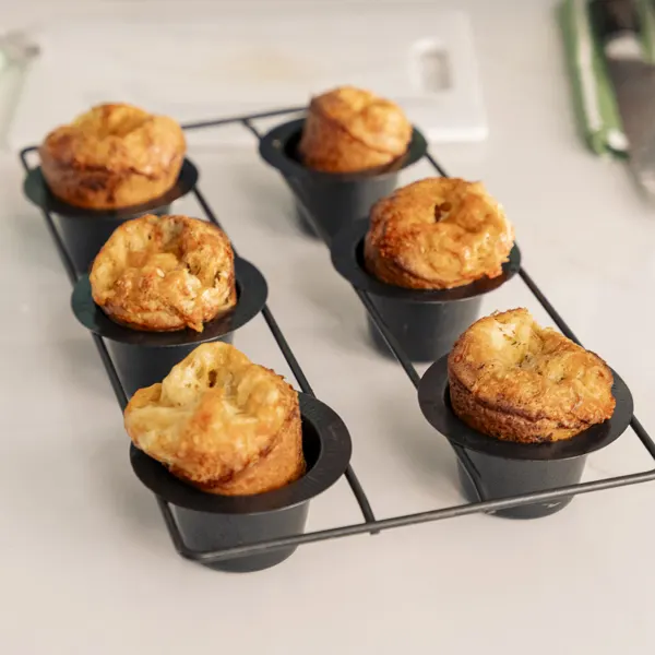 Popovers au cheddar et ciboulette