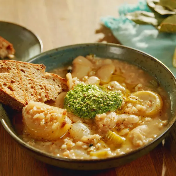 Haricots de Lima en bouillon à la sauge