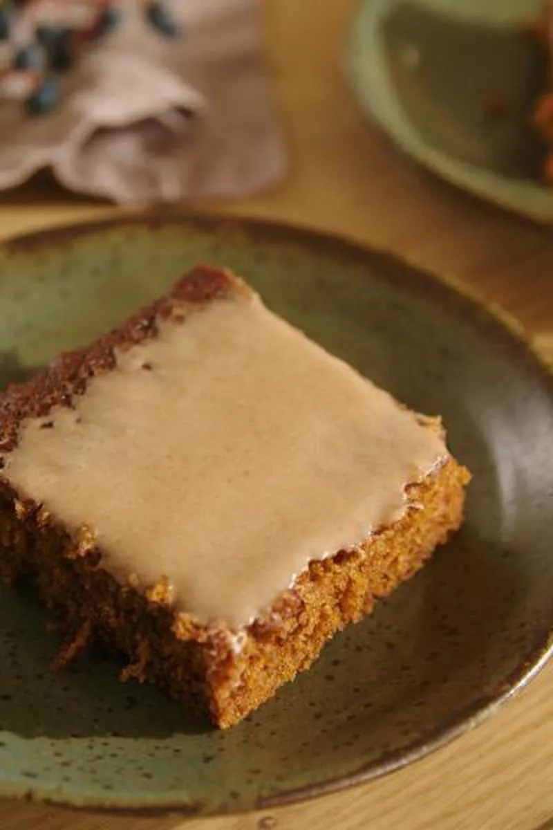 Plaque de gâteau à la mélasse