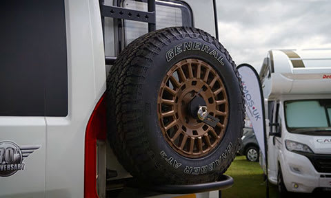 Rogue Alloy wheel and tyre