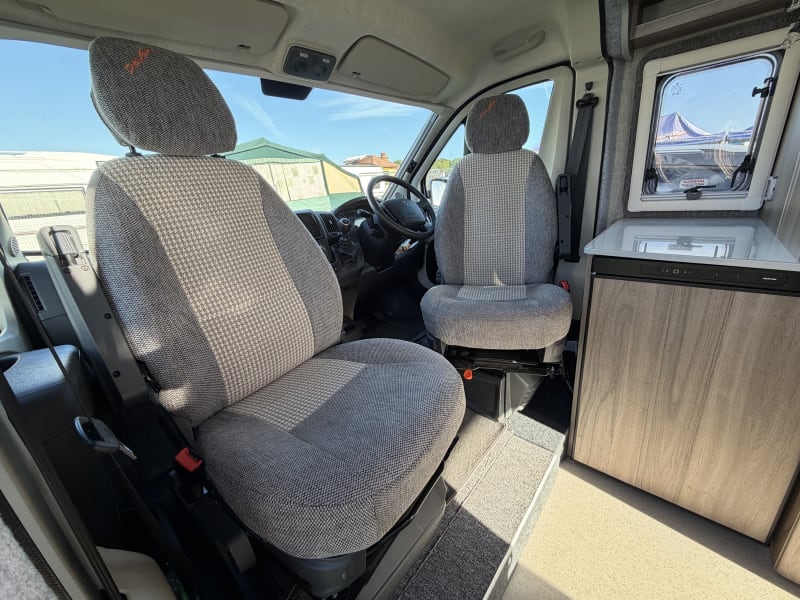 Aztec XL drivers seat