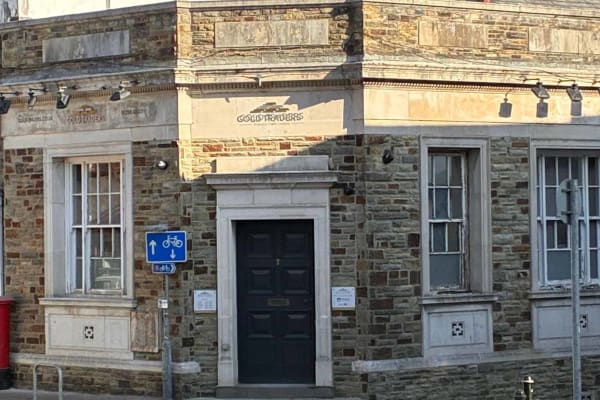 The Bodmin branch of Gold Traders on Fore Street