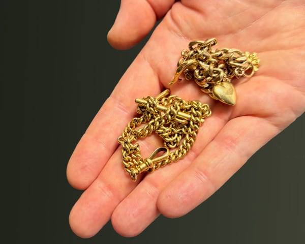 Two gold chains. The amounts offered in a Trading Standards investigation differed by more than £750.