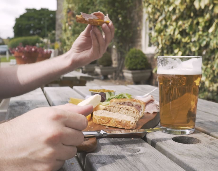 barnard-castle-pubs-with-beer-gardens