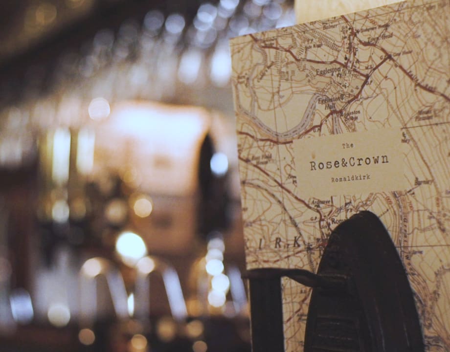 the rose crown 02a 00 00 06 17 still004