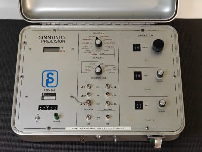 Simmonds Precision PSD40-1 Fuel Quantity Test Set - FOR PARTS - WITH MANUALS - 69555557008e8d4b9c4899c4 Condition - Simmonds Precision