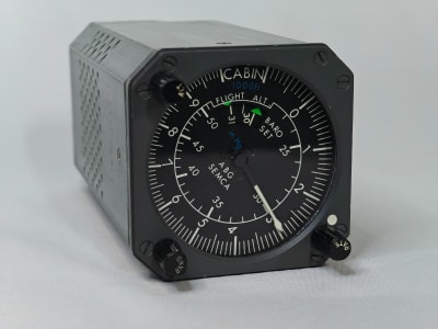22201D071700 Automatic Pressure Selector - TAGGED SERVICEABLE - 6955a858c464262d449d8489 Condition - Aviation Equipment
