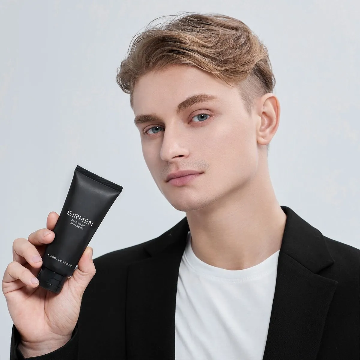 Hình ảnh đại diện của bài viết: SKINCARE CHO NAM GIỚI VIỆT NAM 2026: KHAI THÁC LÀN SÓNG TIÊU DÙNG ĐỘT PHÁ CỦA NGÀNH BEAUTY