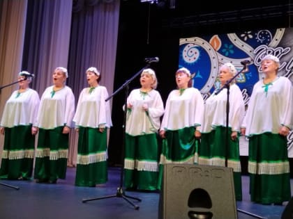 На сцене Дворца культуры – таланты серебряного возраста