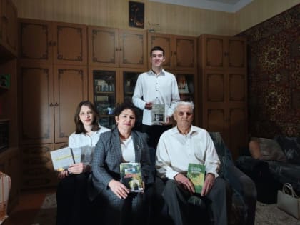 Почетный гражданин Лениногорска и ветеран тыла встретился со студентами техникума