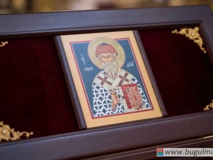 22 декабря в Казанско-Богородицком монастыре Бугульмы состоялась передача ковчега с башмачком от святых мощей святителя Спиридона.