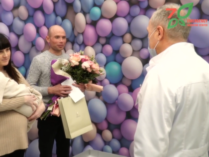 В Казани выписали первого новорожденного в новом перинатальном центре