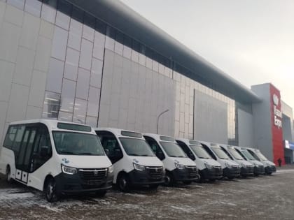 Лениногорскому району передали 7 автомобилей ГАЗель для пассажирских перевозок