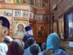 Школьники Семиозерья посетили храм в честь Седмиезерной иконы Божией Матери