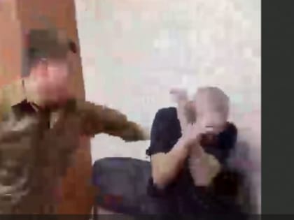 «Не буду... Не хочу». Песков попросил не спрашивать его про видео с избиением сыном Кадырова поджигателя Корана