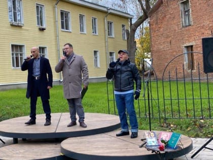 «Гатчина, ты песня бесконечная, сложенная кем-то или мной»