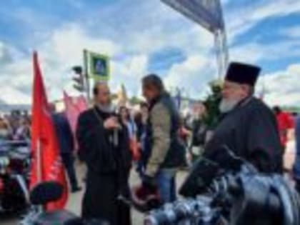 В Выборге эти дни традиционно уже шумит — во всех смыслах мотосъезд