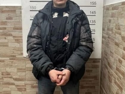 Вор в бегах попался в Петербурге на краже зимней куртки из ТРК