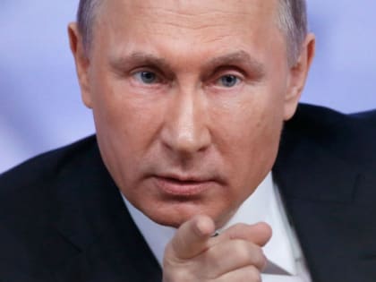 Владимира Путина россияне назвали политиком года