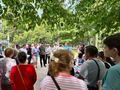 «Их послушать, ни АЭС, ни порта бы не было». Как иноагенты и коммунист Ваня мешают губернатору и Ленобласти