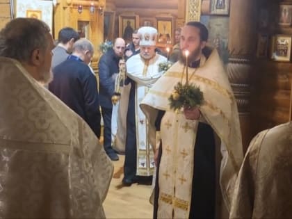 Всенощное бдение накануне Крещения Господня в Саперном