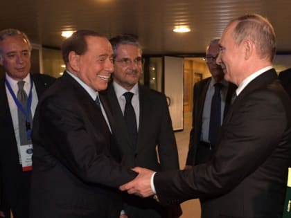 Виллы, яхты, футбольный клуб. Итальянские СМИ оценили наследство Берлускони в 4 млрд евро