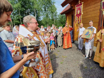 Епископ Выборгский и Приозерский Игнатий возглавил Божественную литургию престольного праздника в Борисоглебском храме массива Мертуть