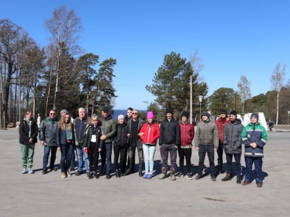 Члены Общественной палаты участвуют в областном субботнике