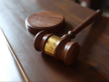 Все по фэншую. Экс-помощника депутата ЗакСа Ленобласти оштрафовали за оскорбление вахтера