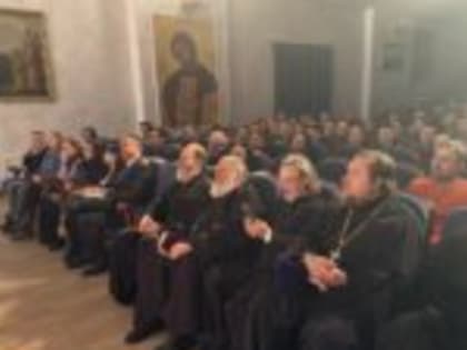 Заключительный кинопоказ в Лавре завершил фестиваль «Кино на службе Отечеству»