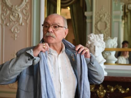 Режиссера Никиту Михалкова госпитализировали в московскую больницу в тяжелом состоянии