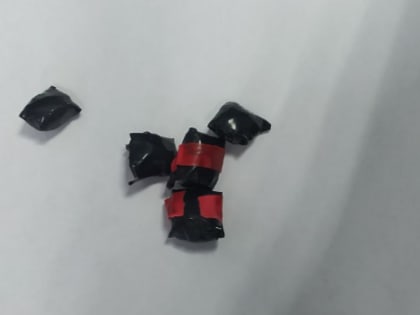 В Петербурге задержали двух мужчин со свертками неизвестного происхождения