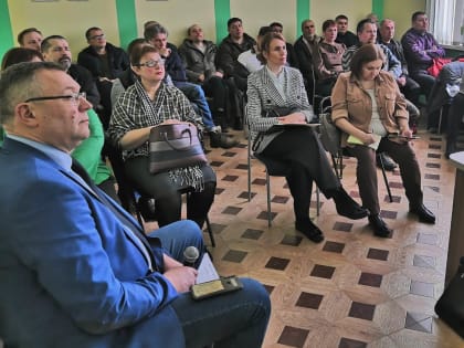 В Фонде поддержки малого и среднего бизнеса «Социально-деловой центр» Сланцевского района обсуждали вопросы ЕНС для представителей малых форм хозяйствования