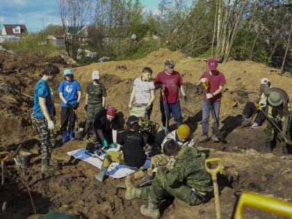 Участники проекта «Школа поисковика «Область славы» помогли провести эксгумацию останков красноармейцев