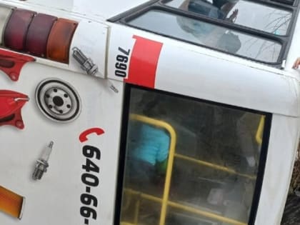 Трое детей и двое взрослых пострадали в ДТП с автобусом под Кингисеппом