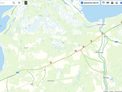 Гигантскую пробку на «Коле» собрала опрокинувшаяся фура