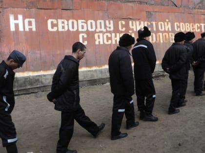 Губернатор Ленобласти отправляет подчиненных в следственные изоляторы. Пока - на экскурсию